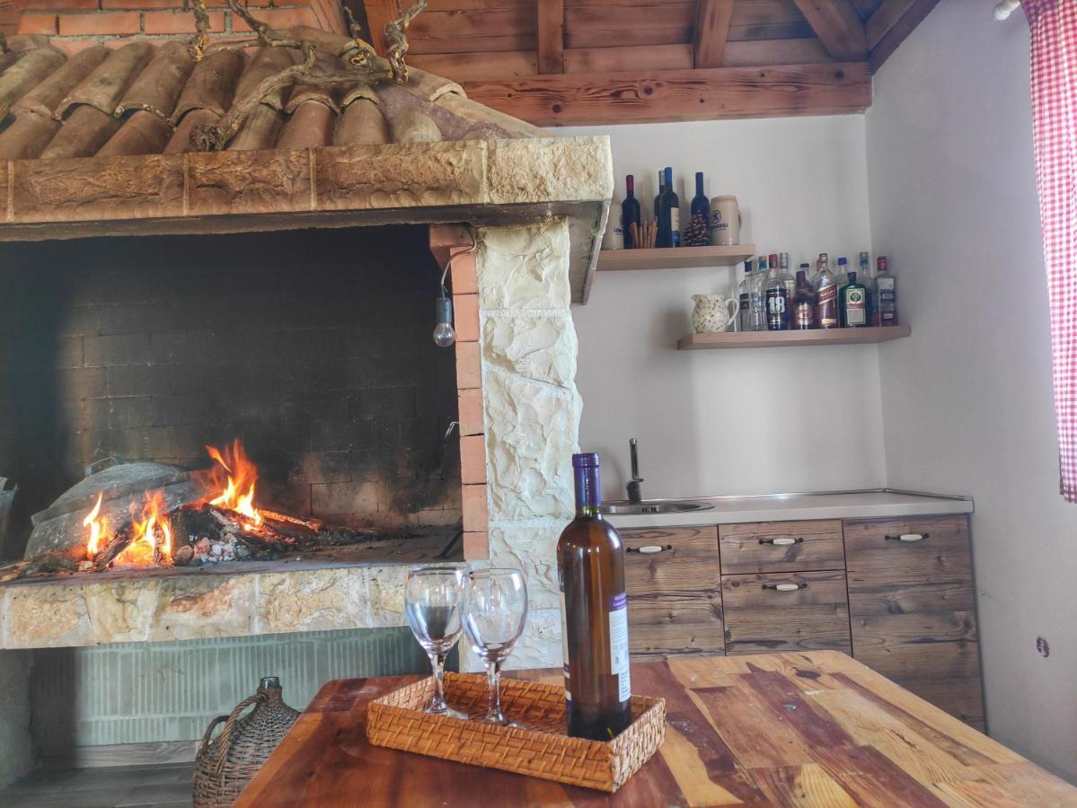 Apartmani Rina Donja Jagodnja Bagian luar foto